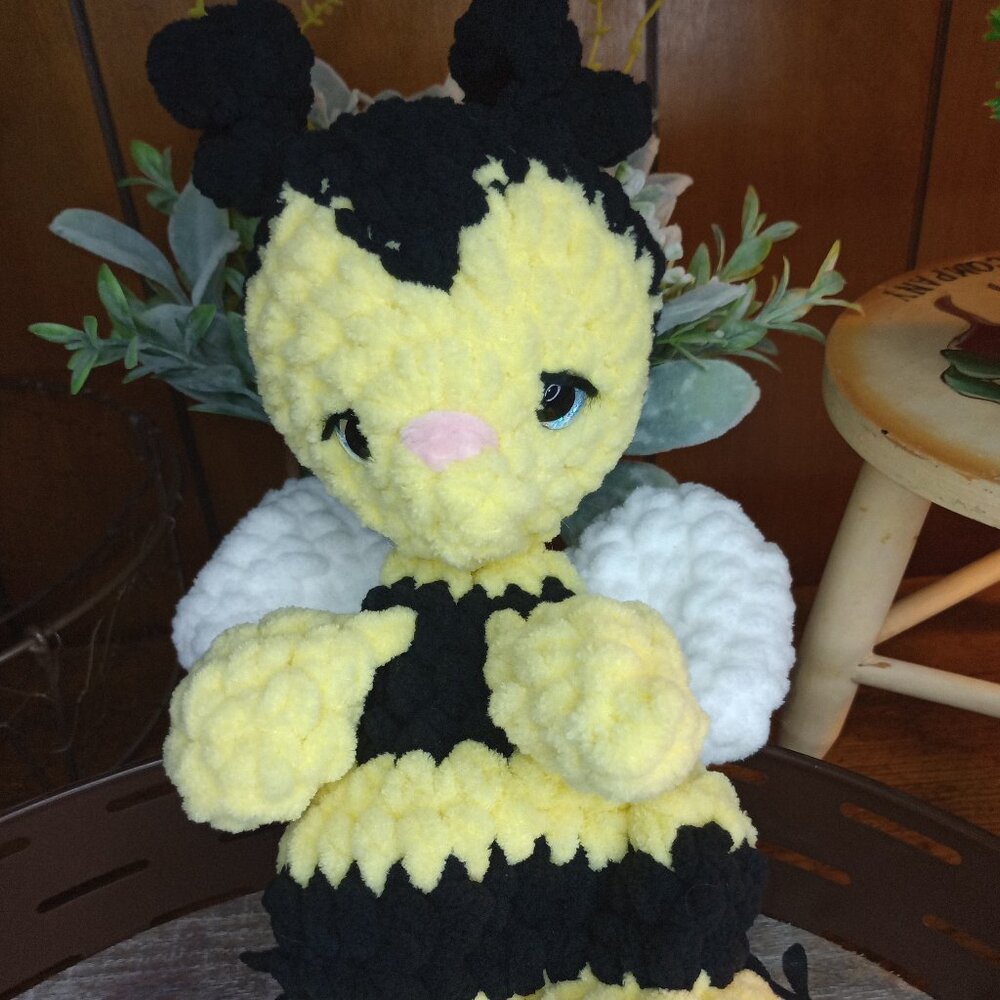 Brilly Bee! Itty Buggy Lovey Snuggler-Handmade by ME!